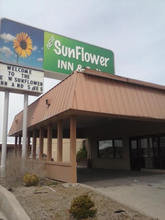 Sunflower Inn & Suites - Garden City Kültér fotó