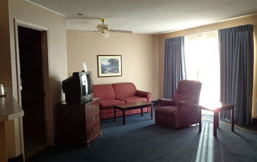 Sunflower Inn & Suites - Garden City Kültér fotó